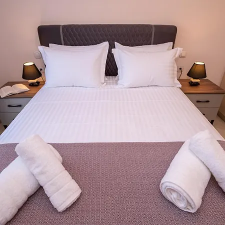 Zoes Luxury Corfu * Corfu (city)